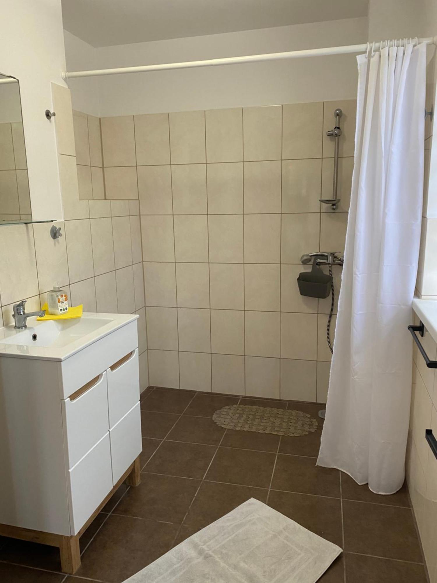 Alda-Pokoje Goscinne Nad Morzem Dziwnów エクステリア 写真